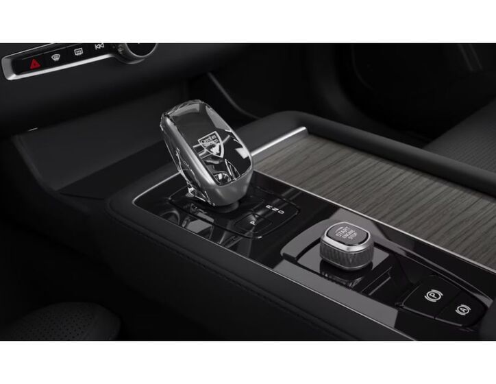 Volvo XC90 11