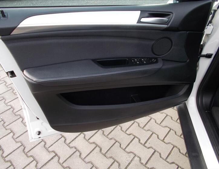 BMW X5 33