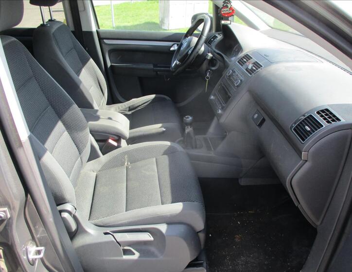 Volkswagen Touran 12