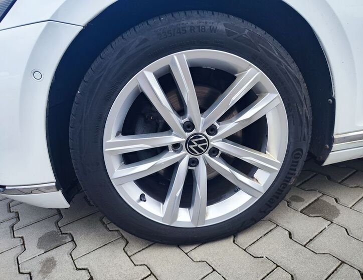 Volkswagen Passat 36