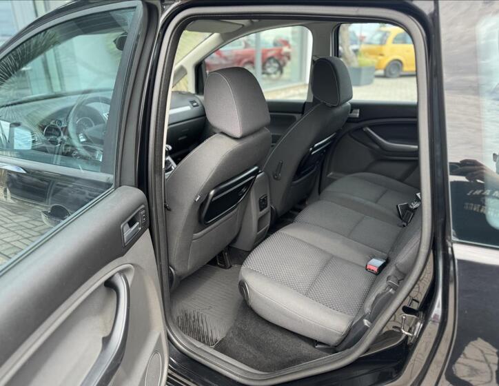 Ford C-MAX 12