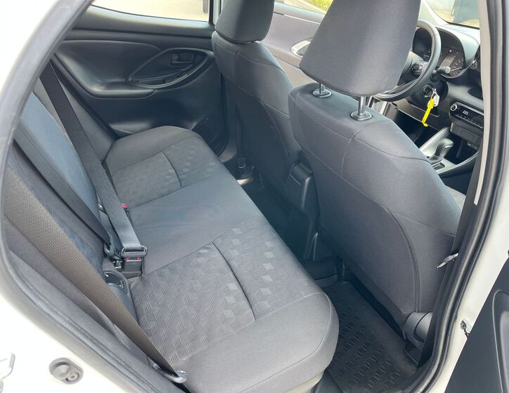 Toyota Yaris 14