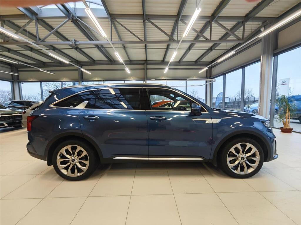 KIA Sorento 6