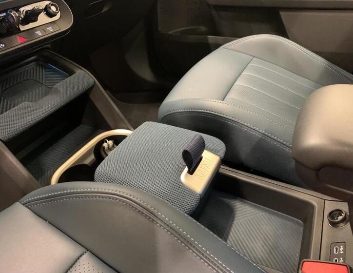 Mini Countryman 7