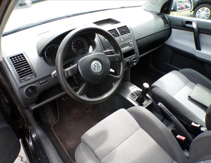 Volkswagen Polo 12