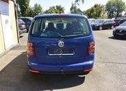 Volkswagen Touran 6