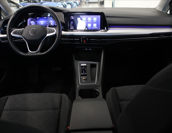 Volkswagen Golf 8