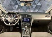 Volkswagen Golf 10