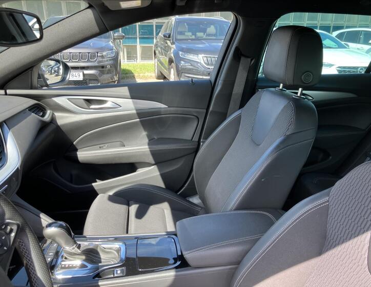 Opel Insignia 10