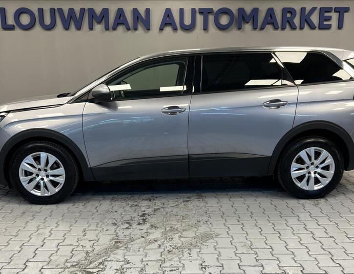 Peugeot 5008 3