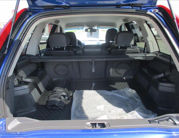 Volvo XC90 13