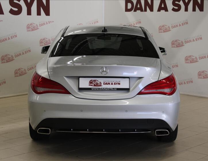 Mercedes-Benz CLA 5