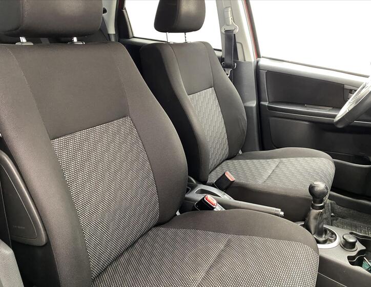 Suzuki SX4 8