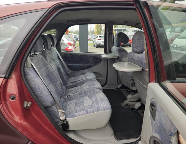 Renault Scénic 13