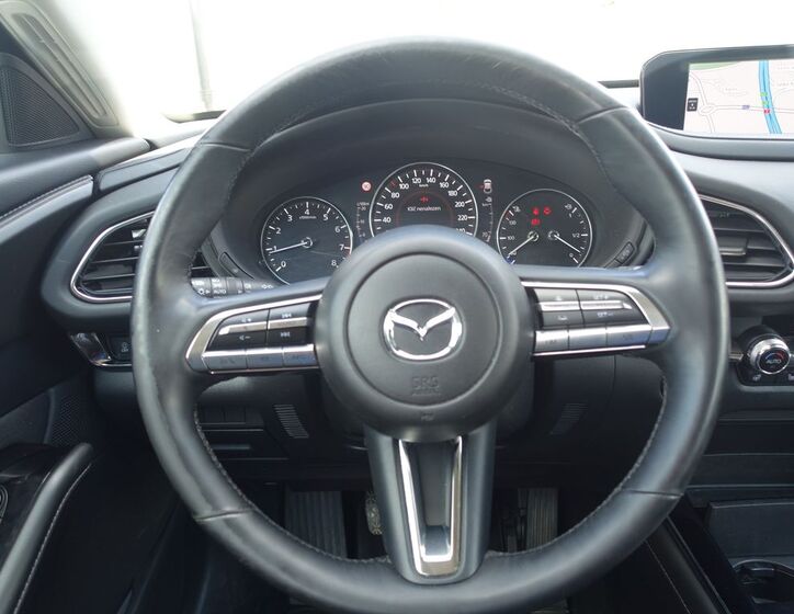 Mazda CX-30 9