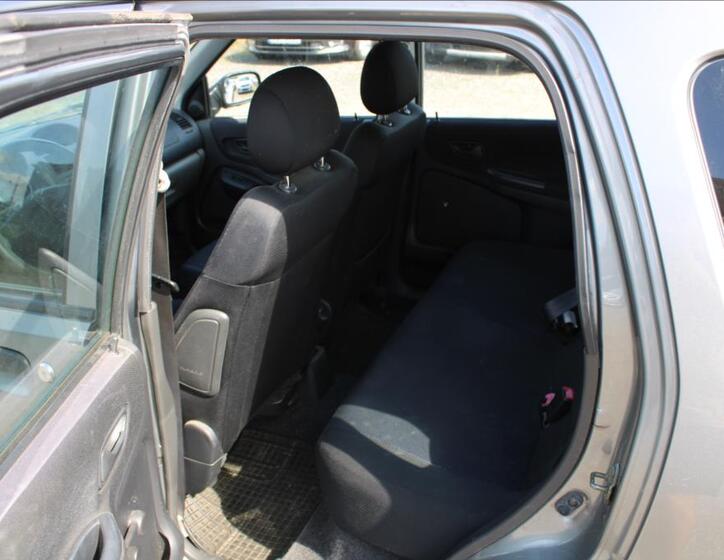 Subaru Justy 11