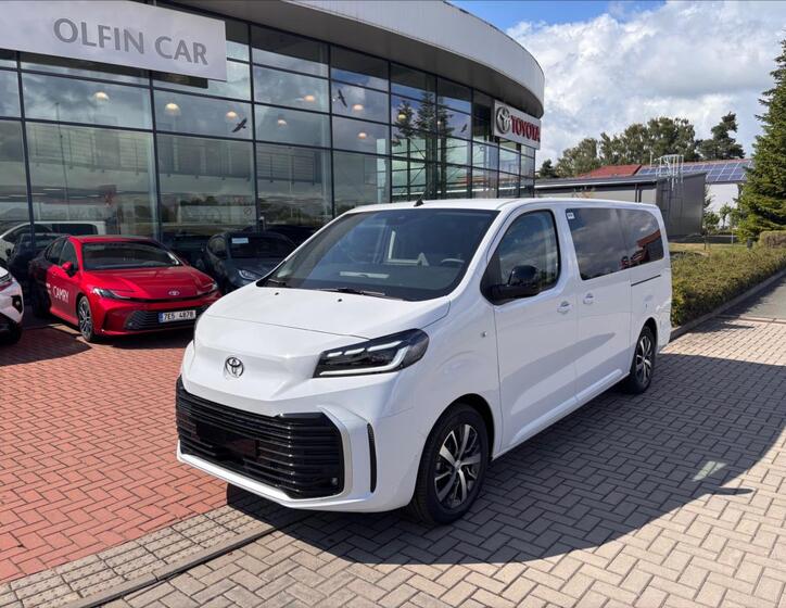 Toyota ProAce Verso 1
