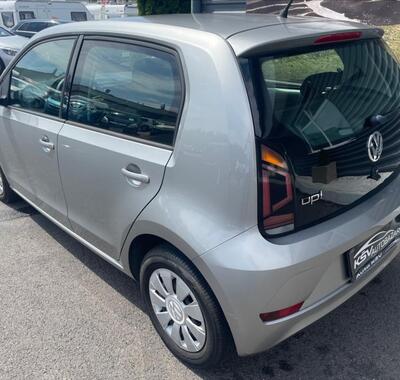 Volkswagen up! 5