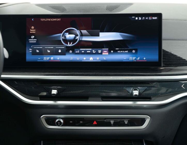 BMW X7 13