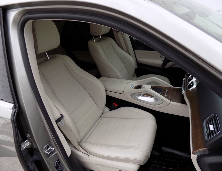 Mercedes-Benz GLE 19