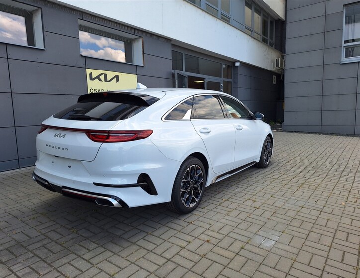 KIA ProCeed 5
