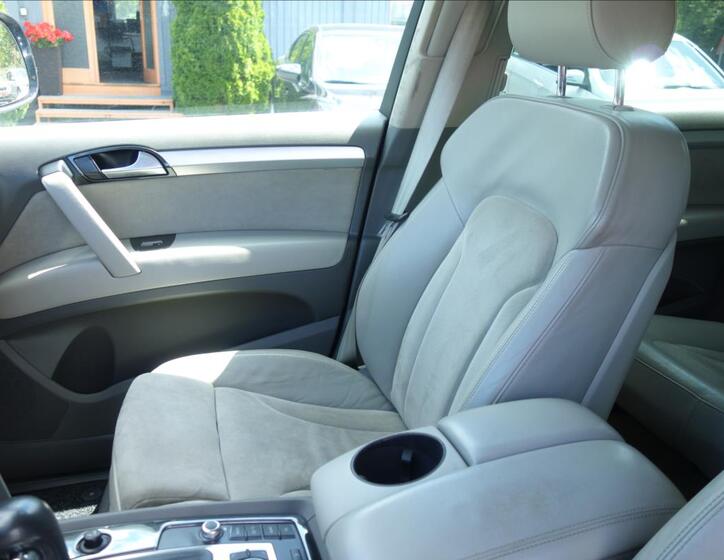 Audi Q7 12