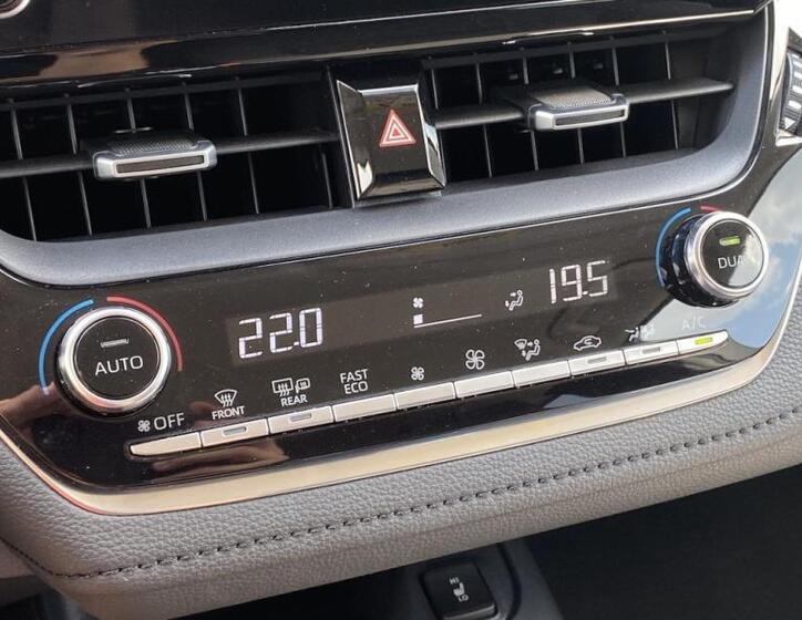 Toyota Corolla 23
