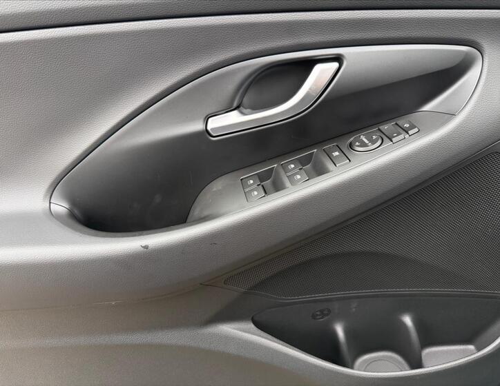 Hyundai i30 14