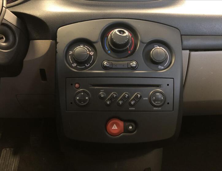 Renault Clio 16