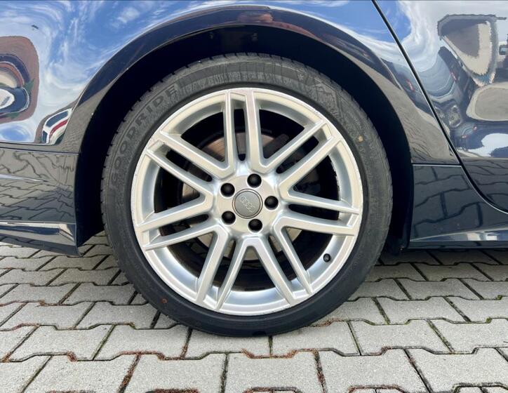 Audi A7 54