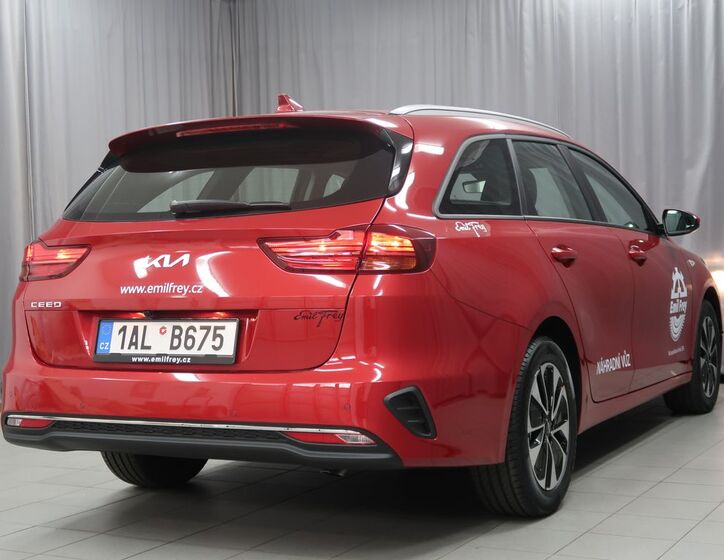 KIA Ceed 8