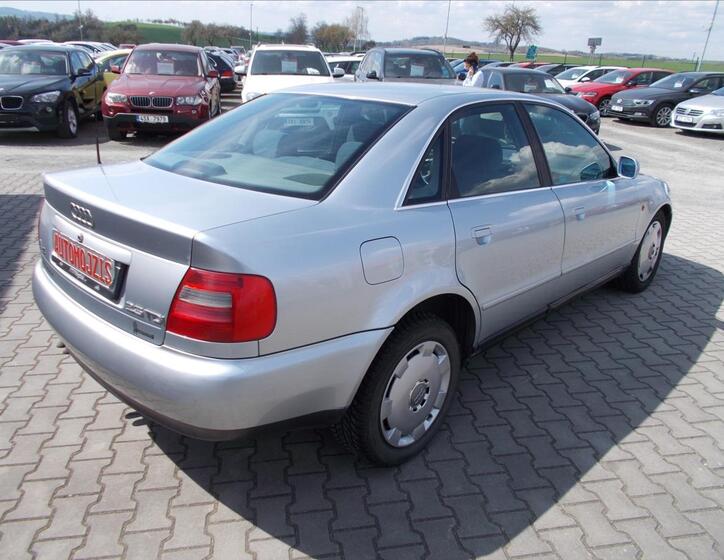 Audi A4 9