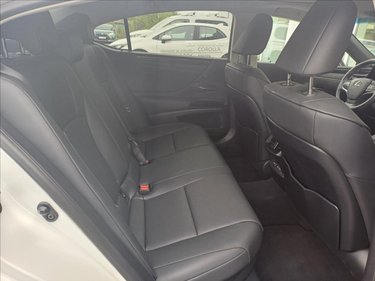 Lexus ES 300h