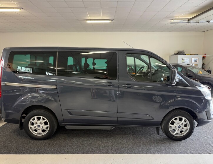 Ford Tourneo Custom 4