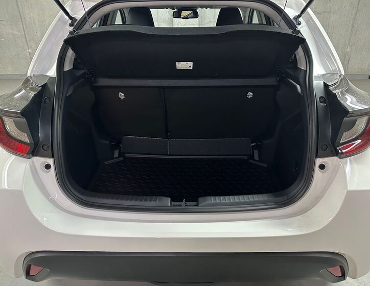 Toyota Yaris 11