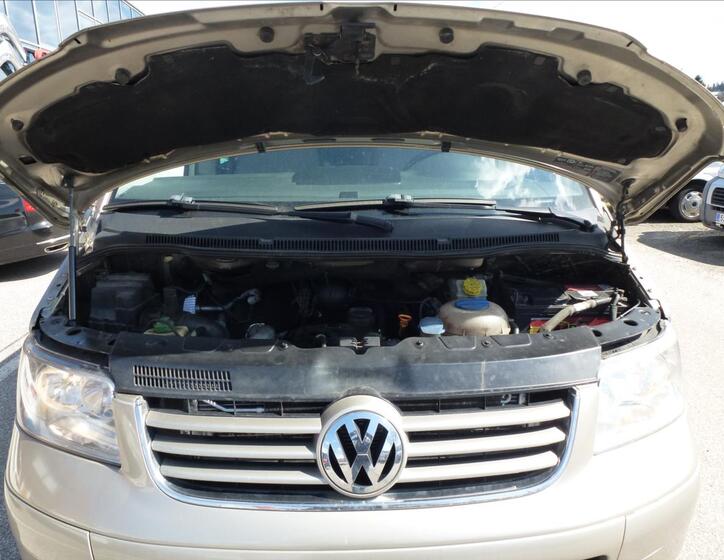 Volkswagen Multivan 38