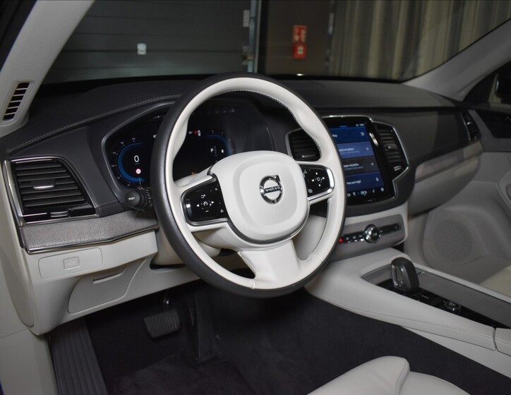 Volvo XC90 14