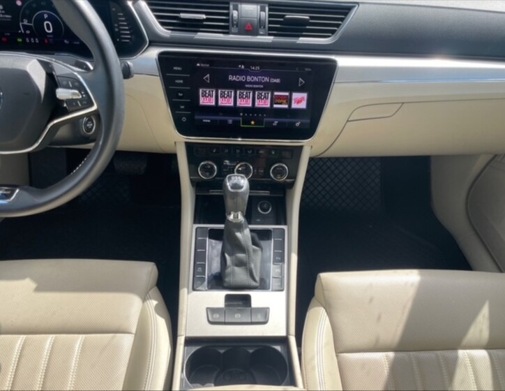 Škoda Superb 10