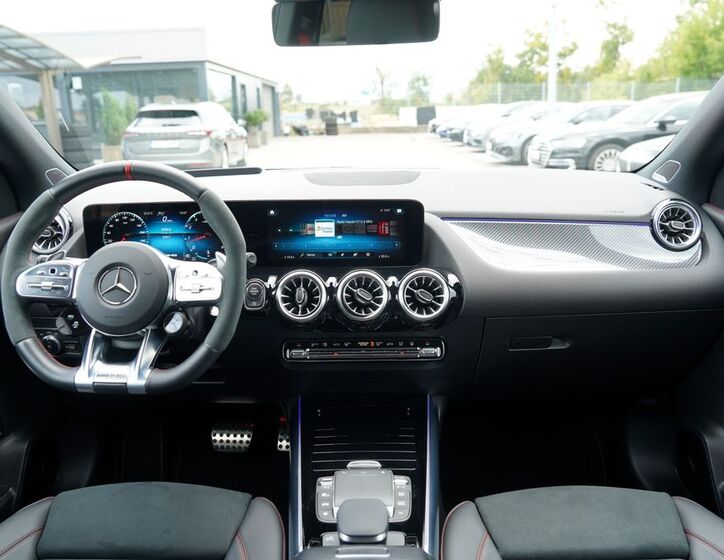 Mercedes-Benz GLA 29