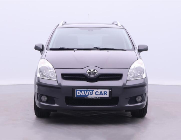 Toyota Corolla Verso 2