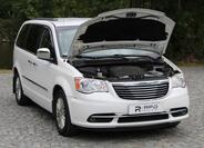Chrysler Town & Country 47