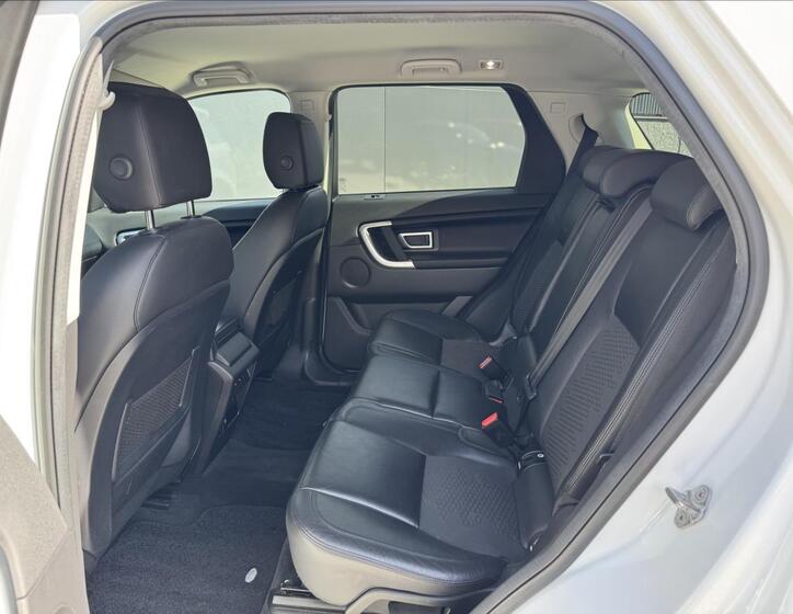 Land Rover Discovery Sport 12