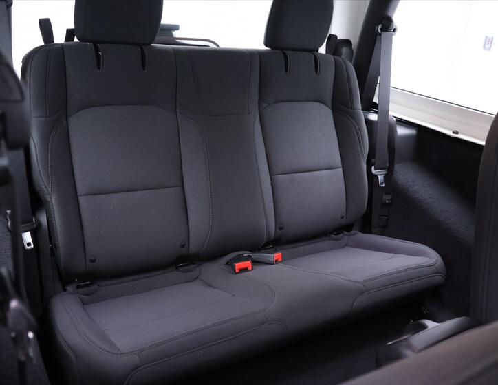 Jeep Wrangler 13