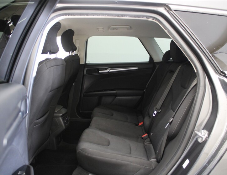 Ford Mondeo 7