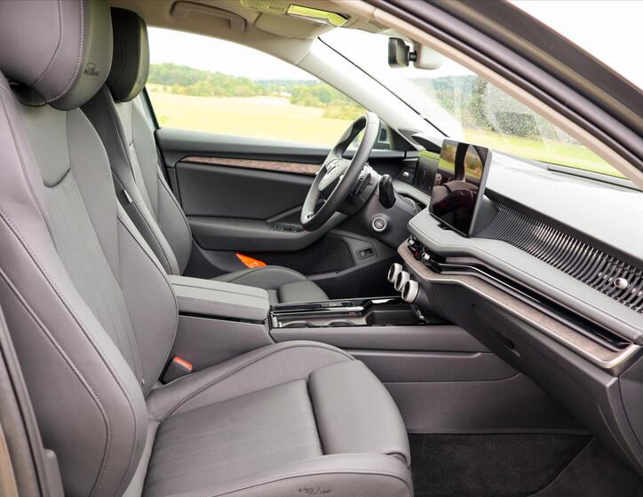 Škoda Superb 15