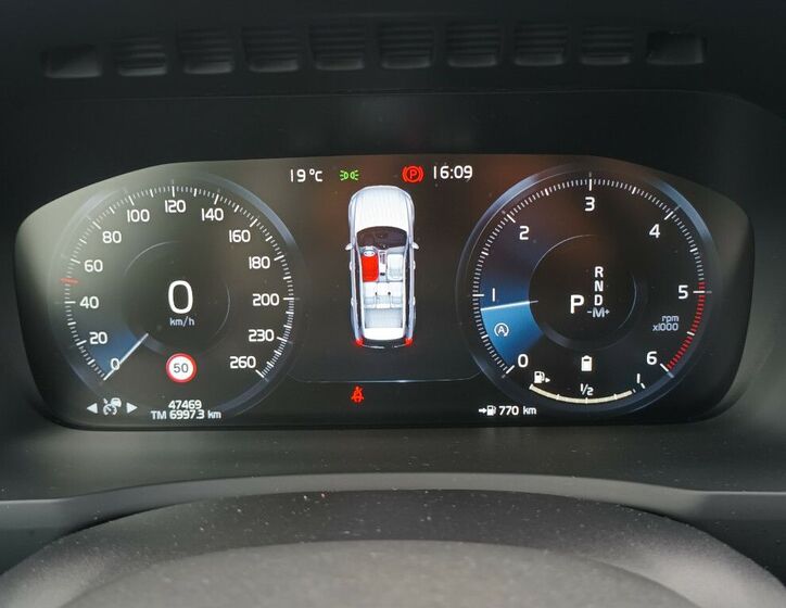 Volvo XC90 21