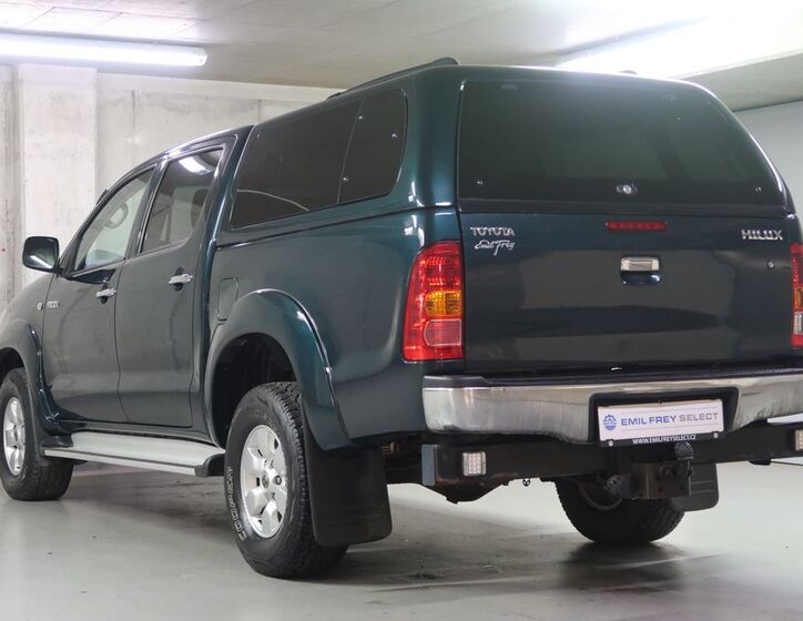 Toyota Hilux 7