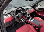 Jaguar F-Pace 8