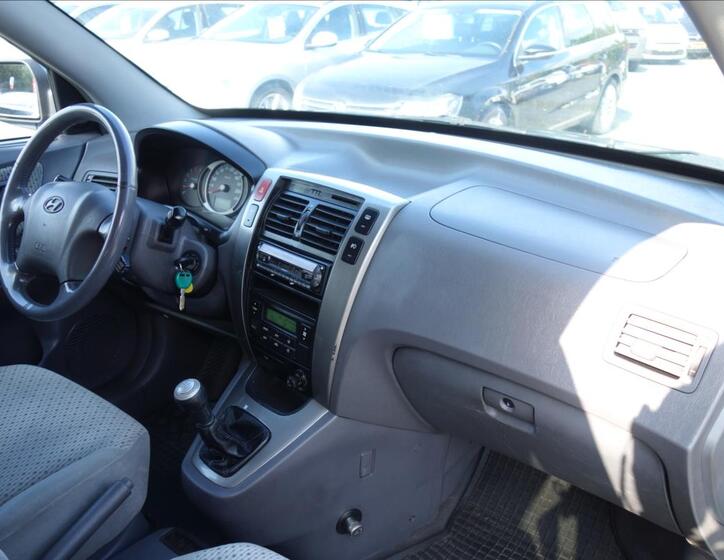 Hyundai Tucson 12