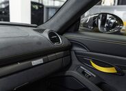 Porsche Cayman 16